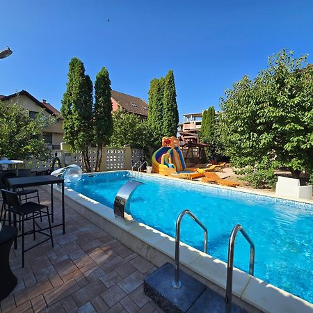 Pension Terra Alba Iulia Exteriör bild