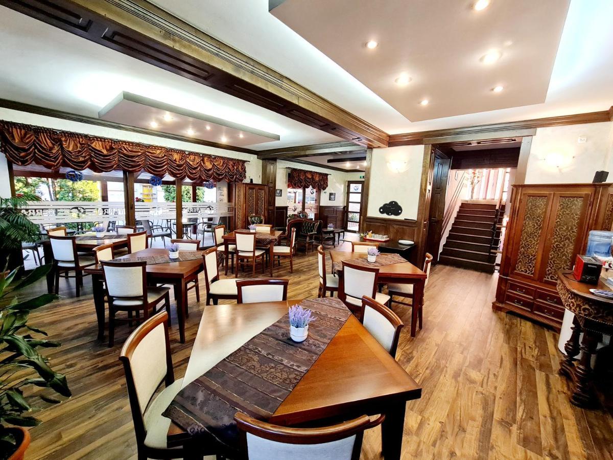 Pension Terra Alba Iulia Exteriör bild