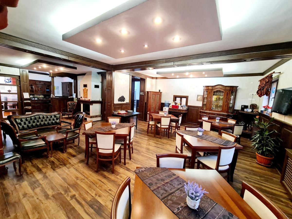 Pension Terra Alba Iulia Exteriör bild