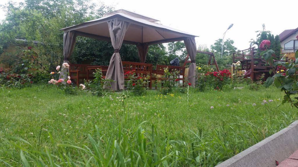 Pension Terra Alba Iulia Exteriör bild